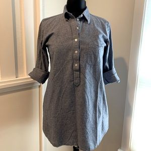American apparel denim chambray oversized shirt with pockets!